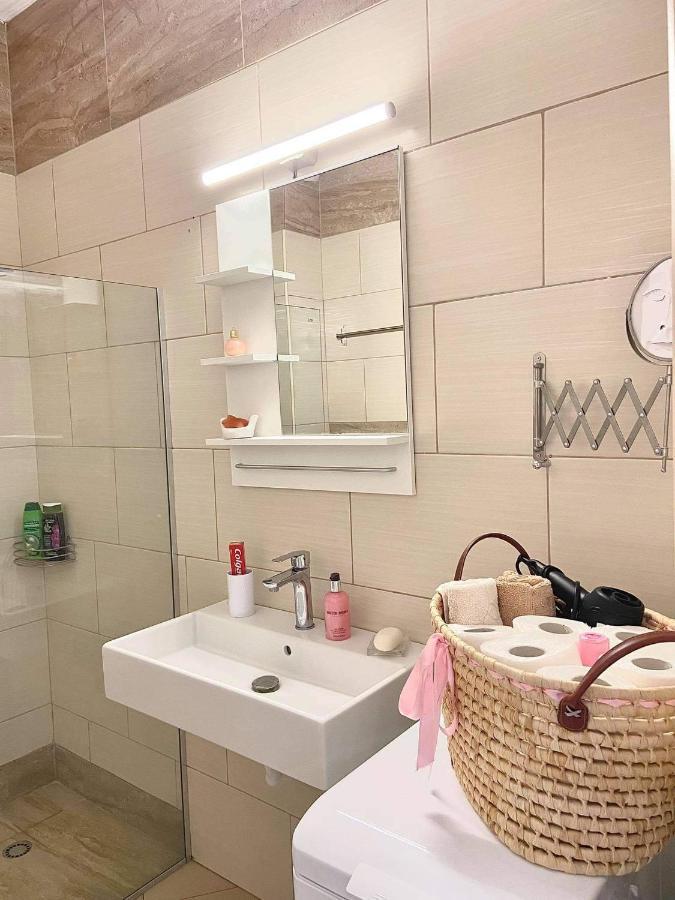 Iraa'S Apartment Saranda Zewnętrze zdjęcie
